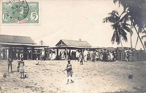 Ivory Coast - GRAND-LAHOU - The market - REAL PHOTO Year 1909 - Publ. unknown  - - Picture 1 of 2