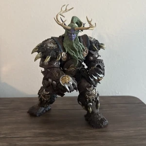 World Of Warcraft Series 2 Elf Druid Broll Bearmantle Figurine Good Condition! - Picture 1 of 4
