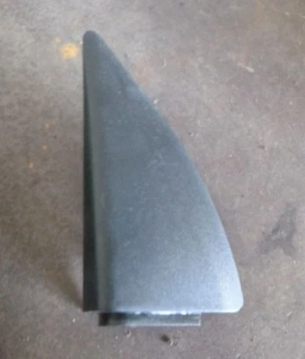 Tapicería de tornillo de espejo retrovisor interior izquierdo Toyota Camry serie 20 97-02 Foto 1 de 2