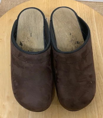 Braune Wildleder Clogs Pantoletten Gr.39 Holzsohle Schweden-Clogs Mules Getragen - Bild 1 von 4