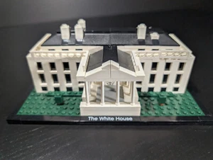 LEGO Architecture 21006 Casa Blanca 2020 Juego casi completo con base y placa de identificación - Imagen 1 de 19