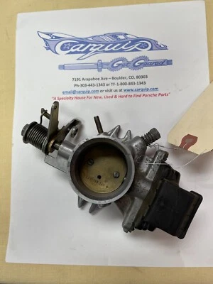 Cuerpo del acelerador Porsche 914 # 039 133 062D Foto 1 de 4