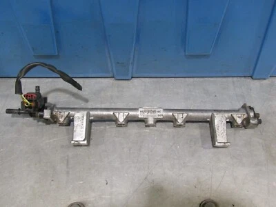 Trilho de combustível 1998-2000 Ford Contour 2.0L fabricante de equipamento original 98 99 00 - Imagem 1 de 4