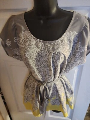 MOTHERHOOD MATERNITY Womens Size Medium Gray/Yellow - Image 1 of 4
