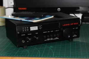 LOWE HF-250 HF Komunikacyjny odbiornik radiowy - BARDZO RZADKIE RADIO, + PILOT, KSIĄŻKA. - Zdjęcie 1 z 19