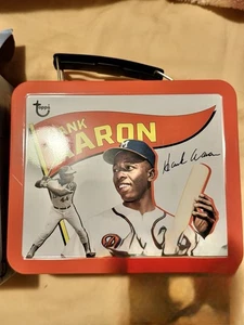Hank Aaron 2023 Topps Archives Collector's Tin Lunch Box Pirates [No Packs] - Bild 1 von 2
