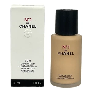 No 1 De Chanel Red Camellia Revitalizing Foundation *BD31* 1 fl oz - Bild 1 von 2