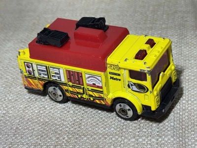 Camión de bomberos Matchbox 1991 amarillo Mack auxiliar Power aeropuerto, MBX #42, Foto 1 de 2