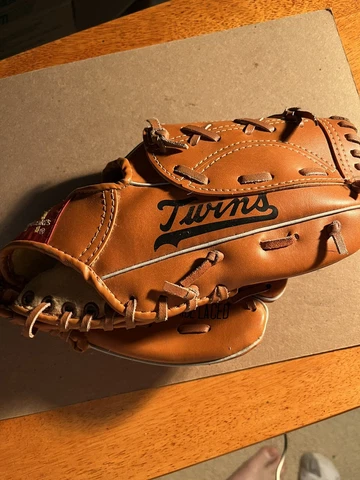 Vintage MLB Minnesota Twins Souvenir Baseball Glove Coca Cola McDonalds 2525 Cover