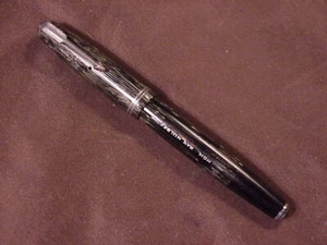 *PARKER STANDARD VACUMATIC IN SHADOWWAVE GRAY FP,  NPT, SPEEDLINE FILLER, 1939 - Picture 1 of 10