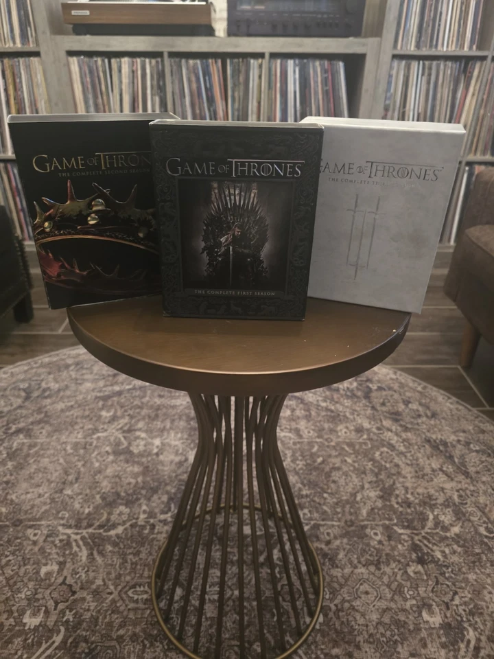 Game of Thrones: The Complete Seasons 1, 2, 3  (Blu-ray and DVD Combo) Foto 1 de 1