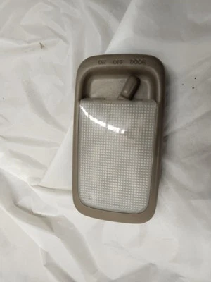 Toyota Tacoma 1993-2002 4Runner TAN centro trasero mapa superior luz domo OEM Foto 1 de 4