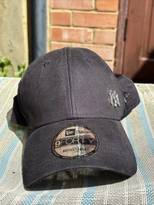 New Era Black NY Yankees Baseball Cap One Size OSFM with Adjustable Back Metal - Picture 1 of 17