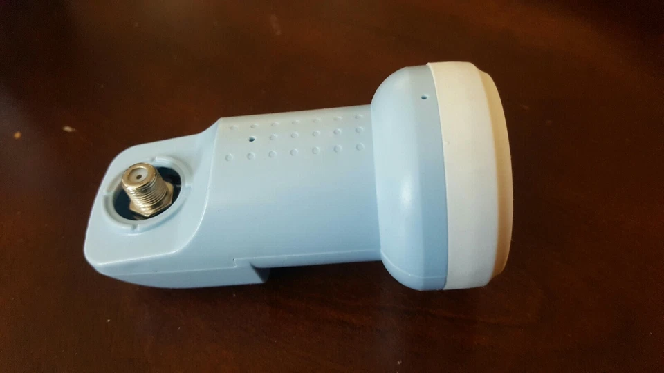 DMX521 WS International Global Satellite banda Ku LNB  Foto 1 de 4