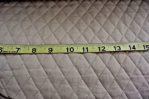 Solider Ecru GESTEPPTER STOFF doppelseitig 1" Rautenmuster 1,94 Yd L  - Bild 1 von 2