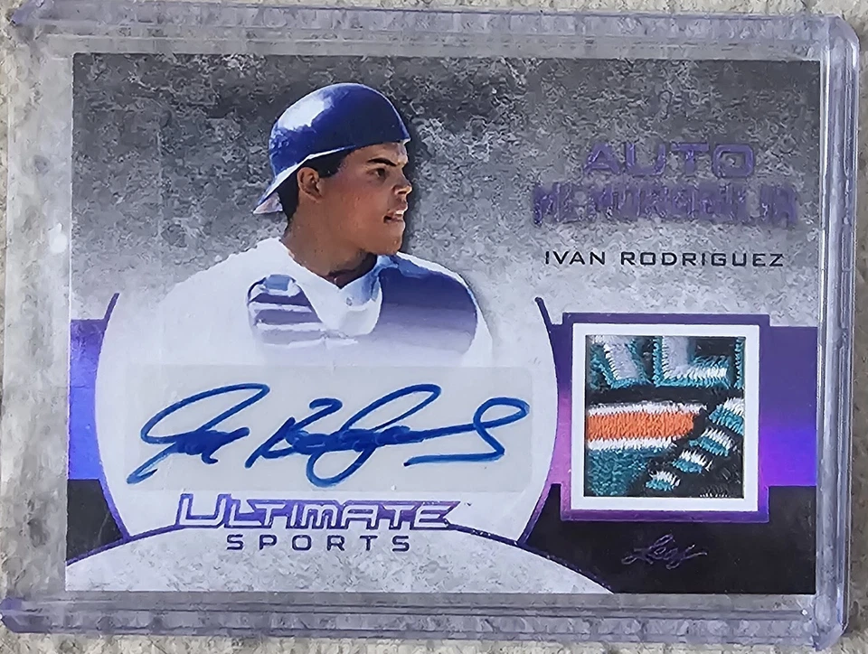 Ivan Rodriguez 2019 Leaf Ultimate Auto Logo Patch Jersey Florida Marlins /7 - Image 1 of 1