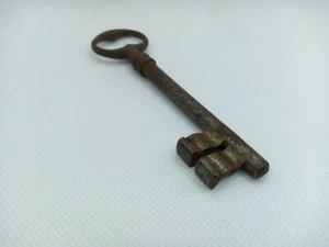 Big Large Antique Vintage Skeleton Iron Key Furniture Barrel Key Rare Key - Picture 1 of 9