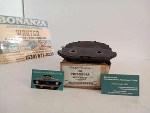 Brake Pads FRONT RH&LH FORD CROWN VICTORIA 98 NEW OEM YW7Z-2001-AA - Picture 1 of 3