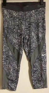 Ladies Nike Pro Capri Gym/Running/Yoga Leggings. Size L. Striped. Grey. PRISTINE - Picture 1 of 6