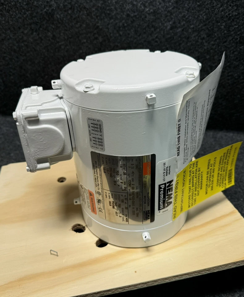 Dayton 1/3 HP Washdown Motor 1TTB1 1TTB1BH 3 Phase - Image 1 of 4