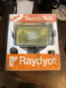 NEW Raydyot Vintage Yellow Spot Lamp Unused 1978, Classic Car, Vespa, England #2 - Foto 1 di 11