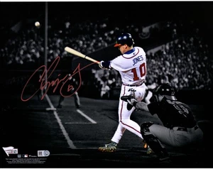 Chipper Jones Atlanta Braves Autographed 11" x 14" Spotlight Photograph - Picture 1 of 1