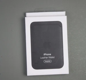 Genuine OEM Apple iPhone Leather Wallet Case with MagSafe A2504 - Black New - Photo 1 sur 4