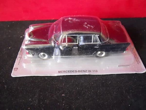 MERCEDES BENZ Black W110 1:43 Legendary Car Die Cast [MN2] - Imagen 1 de 1