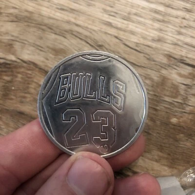 1995 MICHAEL JORDAN Upper Deck NBA POGs Milk Caps SLAMMER #10 - Image 1 of 2