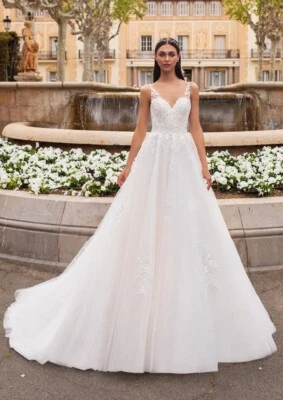 PRONOVIAS Floral Embroidered Bridal Gown Wedding Dress -NEMO -Off-white -US 14 - Image 1 of 4