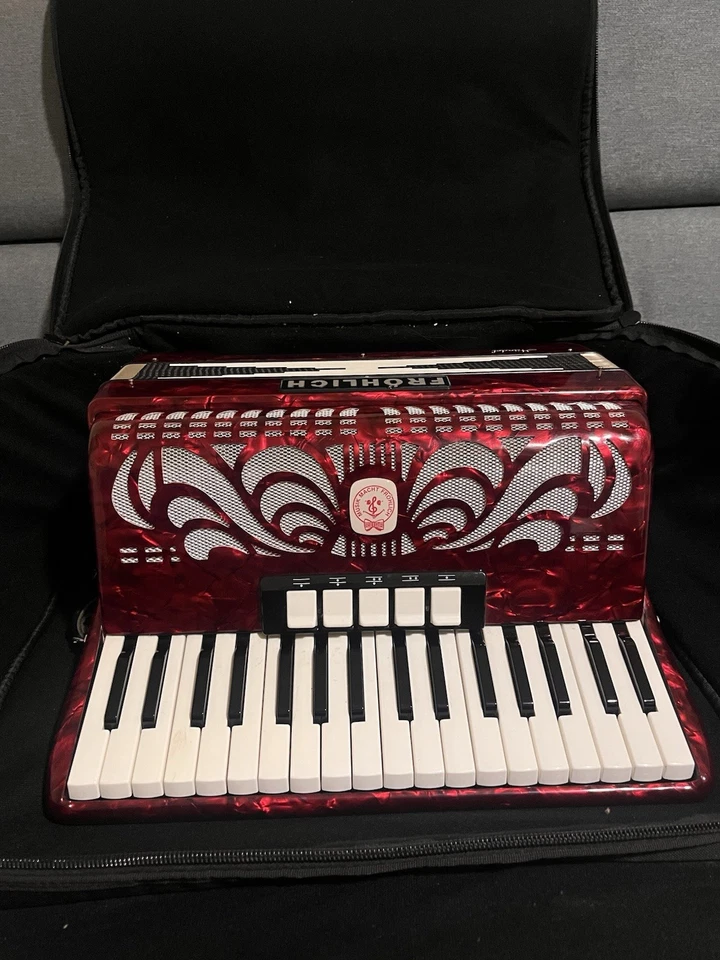 Acordeón Fröhlich Handel rojo 72 bajo con bolsa - Imagen 1 de 4