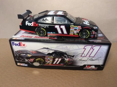 Denny Hamlin #11 FedEx Freight 2007 Impala SS COT 1:24 Diecast 1 de 288 - Imagem 1 de 4