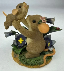 Charming Tails Figurine Lifted By Your Love Mouse Mice Mom Baby - Picture 1 of 10