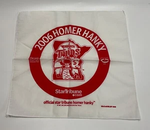 Minnesota Twins Homer Hanky 2006 Metrodome Playoffs MLB Minnie & Paul Postseason - Foto 1 di 2