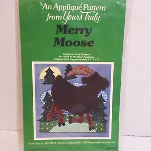 Merry Moose Applique Quilt Pattern 12" x 12" Yours Truly - Picture 1 of 3