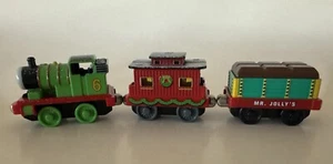 Thomas & Friends MR JOLLY’S CHOCOLATE Train Car 2002 RARE, Percy, Red Xmas - Picture 1 of 9