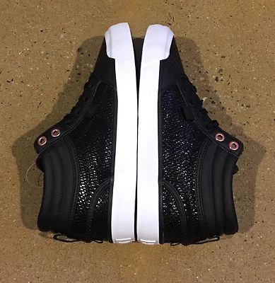 DC Evan HI SE Women's Size 6 US Black Evan Smith Special Edition Skate Shoes - Image 1 of 4