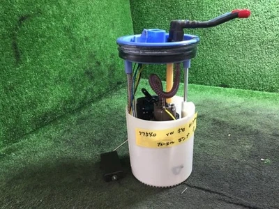 VOLKSWAGEN Polo 2013 DBA-6RCBZ Fuel Pump [Used] [PA118240780] - Image 1 of 3
