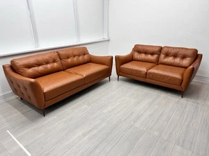 SOFOLOGY ‘Cordelia’ 3 + 2 Seater Tan Leather Sofa (RRP £3,499) - Picture 1 of 17