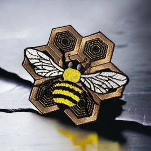 Bee on Honeycomb Patch - 4.48" x 4.98" - Iron On or Sew On - Picture 1 of 7