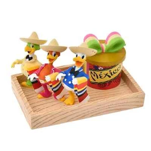 DIE 3 CABALLEROS DONALD PANCHITO JOE CARIOCA ZUBEHÖRKOFFER DISNEY STORE JAPAN - Bild 1 von 6