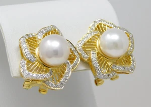 18k Gold Pair of Cultured Pearl & Diamond Floral Motif Omega Back Earrings B4019 - Picture 1 of 8