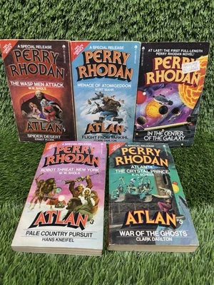 Perry Rhodan Lot of 5 Atlan 1, 2, 3, 4, 5 + In The Center Of The Galaxy - Image 1 of 3