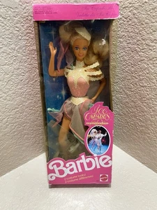 Barbie Ice Capades bambola 50° anniversario 1989 vintage qualche scatola danneggiata Mattel - Foto 1 di 12