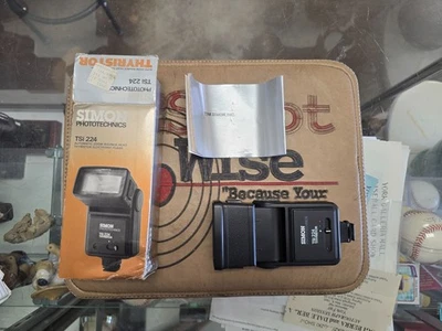 Simon Phototechnics TSi 224 Thyristor Flash Not Tested W/Box and Instructions - Image 1 of 4