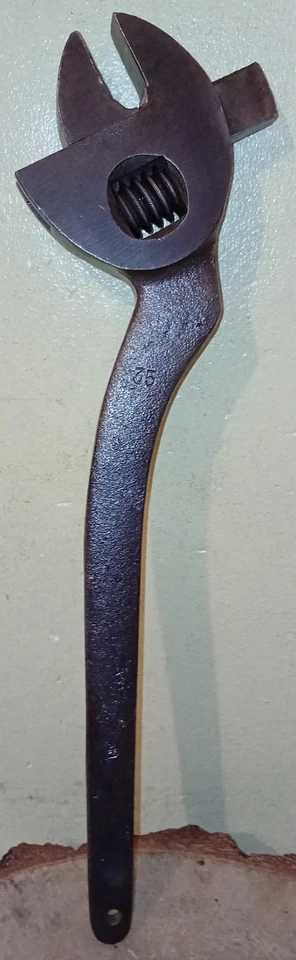 Ancienne Belle Clé à Molette Courbée FACOM N°35 dit madame 101 - Photo 1/4