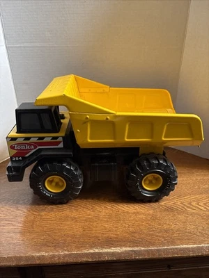 MIGHTY TONKA #354 METAL & PLASTIC DUMP TRUCK 16” ALL ORIGINAL - Image 1 of 4