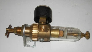 Festo LFR 1/8 B Druckminderer Druckregler Anzeige Regelventil Messing Wandhalter - Bild 1 von 3