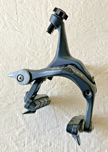 SHIMANO ULTEGRA FRONT BRAKE CALIPER RECESSED MOUNT MODEL 6700 - Picture 1 of 3