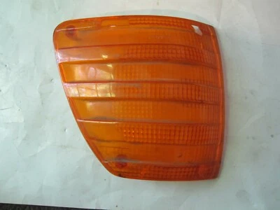 MERCEDES BENZ W116 280/300/450SE/SEL ПРАВЫЙ ПЕРЕДНИЙ ПОВОРОТ ОБЪЕКТИВ  - Изображение 1 из 4